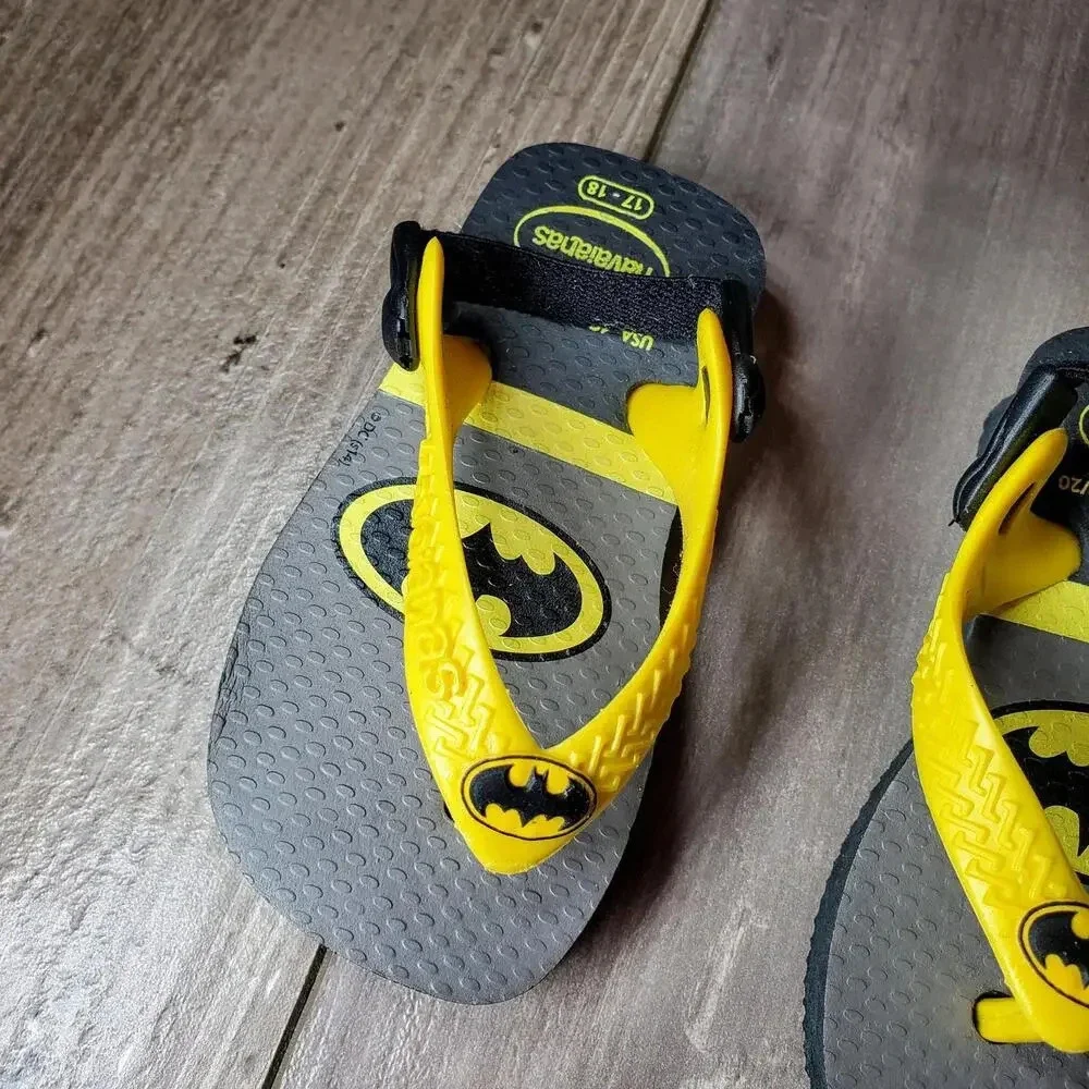 Havaianas Baby Heroes Yellow BATMAN Sandals Flip Flops Infact Size 17-18 4C NWOT